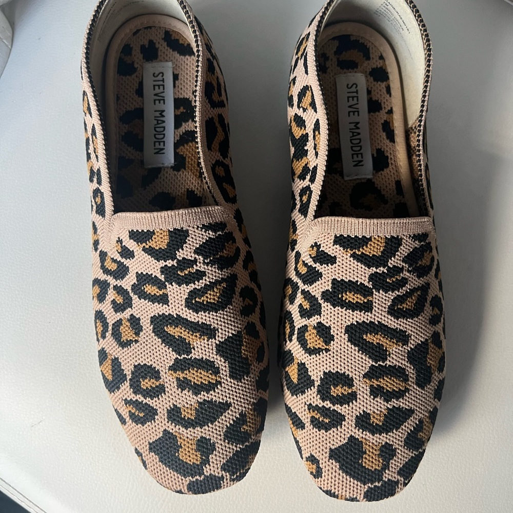 Steve Madden Tan and Black Leopard Flats